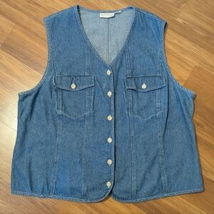 Elisabeth by Liz Claiborne Denim Button Vest